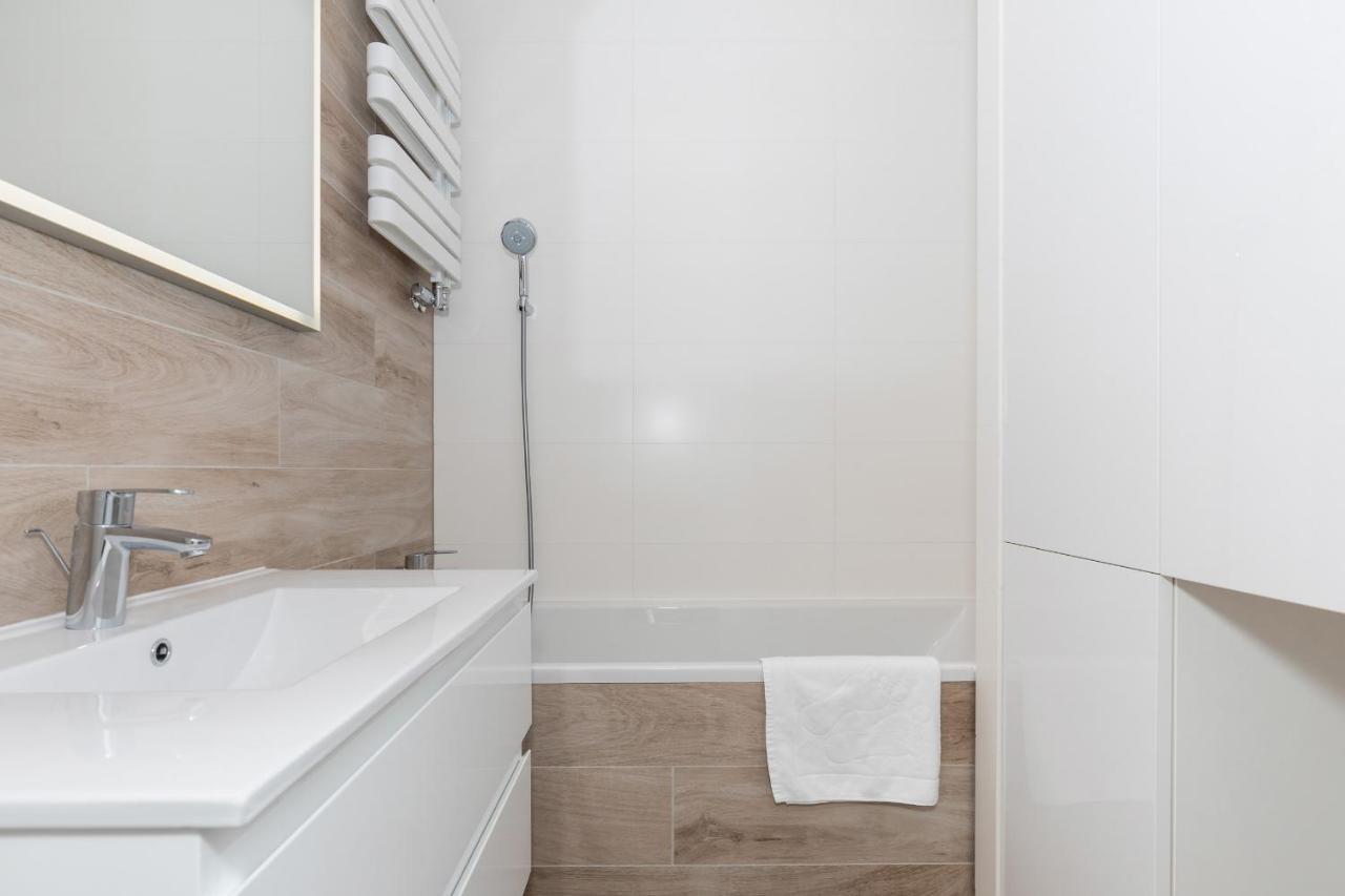 Apartament Z Widokiem Na Port Swinoujscie By Noclegi Renters Kültér fotó